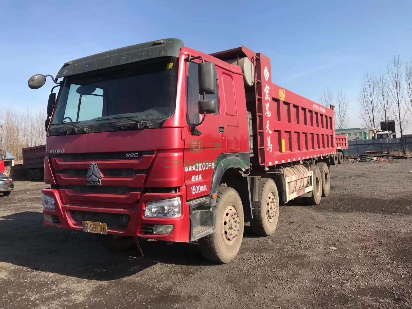 7.8米大箱1.5米高17年8月國(guó)五豪沃自卸車轉(zhuǎn)讓
