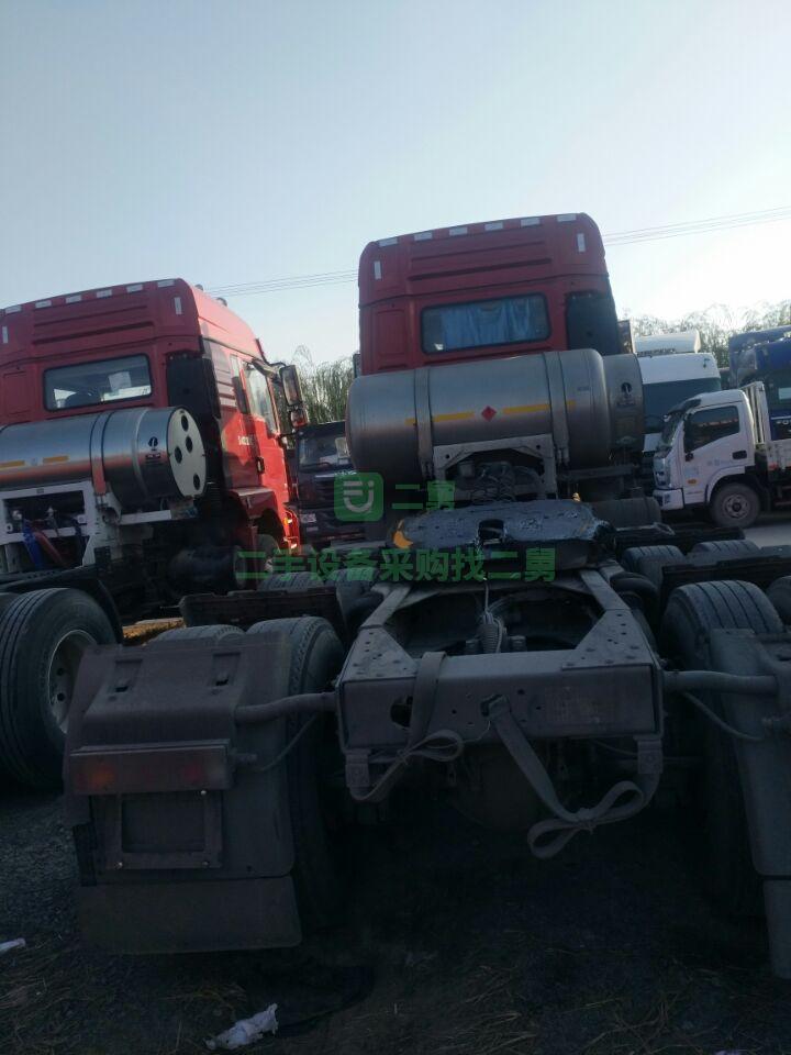 9成新牽引車國五德龍燒氣車山東省濟寧市，可分期，掛靠