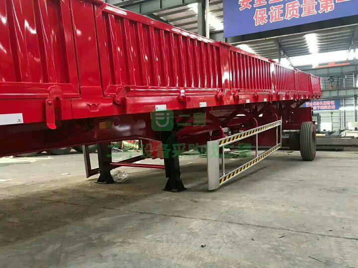 急售9成新半掛車側翻半掛車