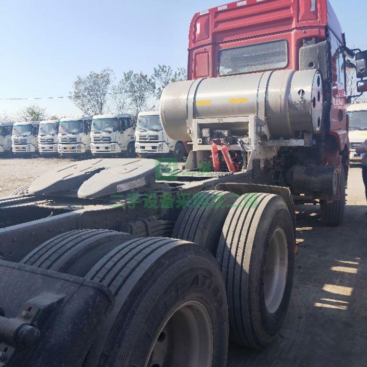 出售一批庫存新車牽引車新M3000  380馬力