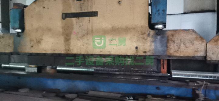 7成新折彎機南京周宇250/6500山東省濟寧市