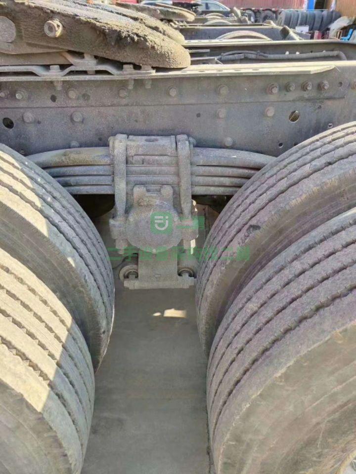 歐曼GTL牽引車，18年9月，國五，400馬力，濰柴發動機，雙驅輕