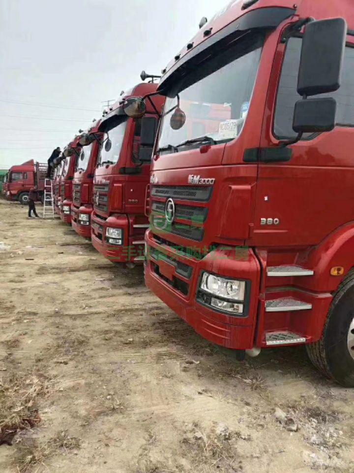 一批咖啡色J6P牽引車，17年7月，460馬力領航版，輕體雙驅