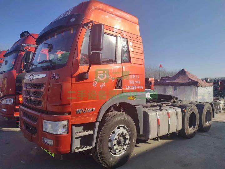 18年9月捍衛400馬力牽引車，國五排放，可分期付款，包提檔