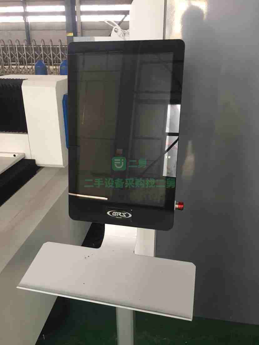 廠家直銷各型號及功率光纖激光切割機