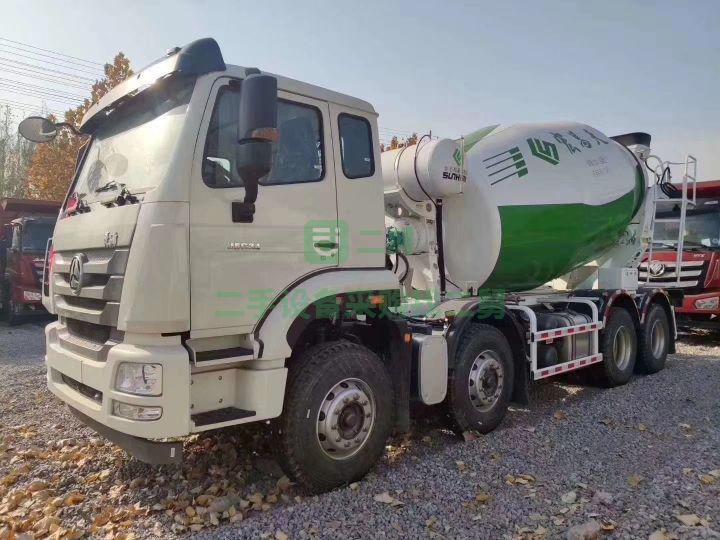 急售9成新攪拌車重汽豪瀚攪拌車，輕量化10方，純新車