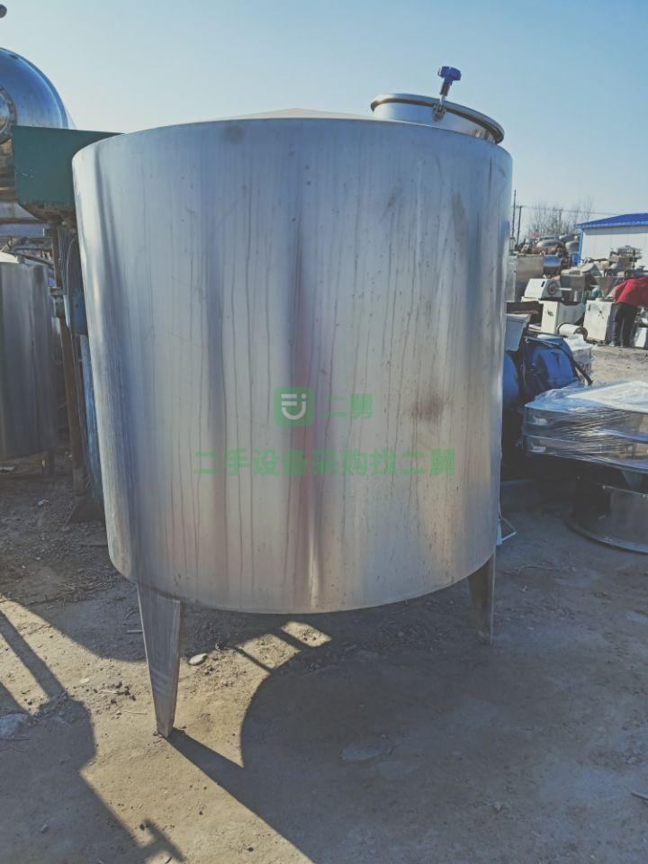 廠家轉(zhuǎn)讓20-100立方不銹鋼儲罐  不銹鋼儲罐可加工定做
