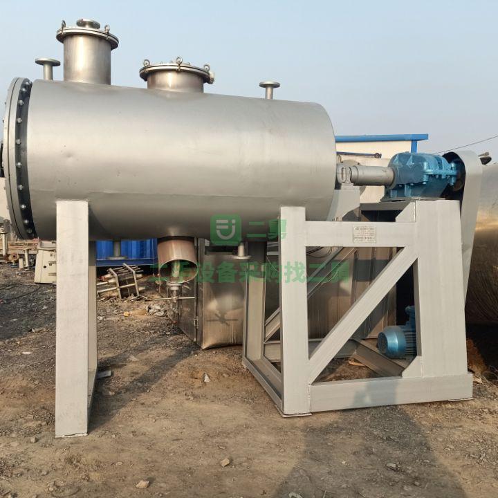 出售1500L雙錐回轉干燥機 GZP2000耙式干燥機。