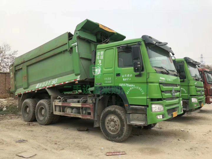 出售一批國五環(huán)保自卸車渣土車，手續(xù)齊全，可提檔過戶，價(jià)格實(shí)惠