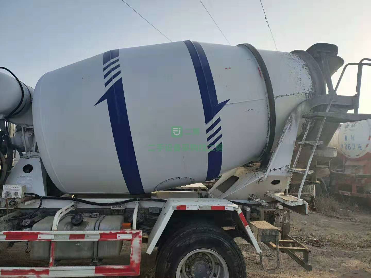 急售9成新攪拌車王牌7方罐，153后橋河南省開封市