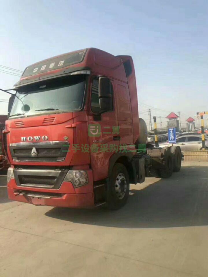 急售9成新牽引車重汽T7T7燒氣車，430馬力，支持分期