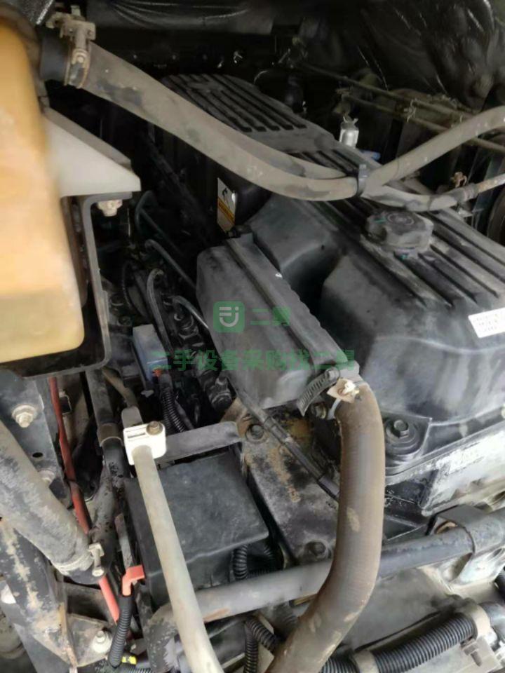 剛到家三臺公司扣押車牽引車17年11月520馬力啟航版天龍行駛五