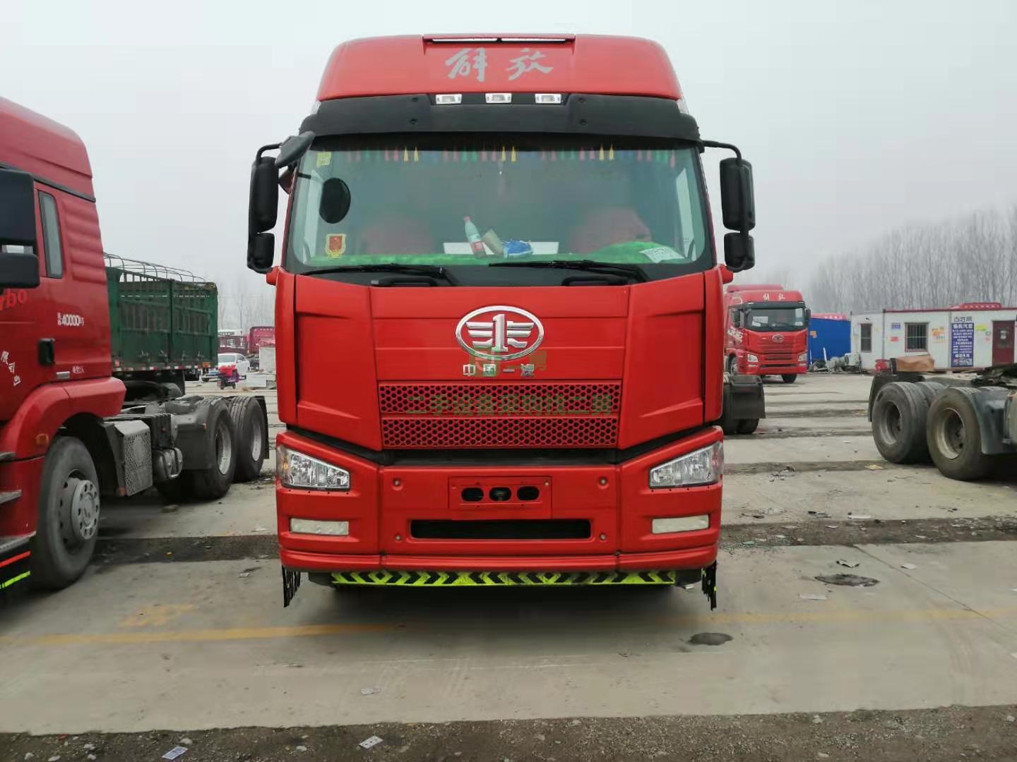 急售9成新牽引車解放J6P420，國五排放，雙驅輕體河南省開封市