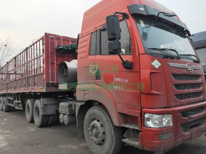 出售二手牽引車(chē)17年8月份天V400馬力LNG燃?xì)廛?chē)支持分期