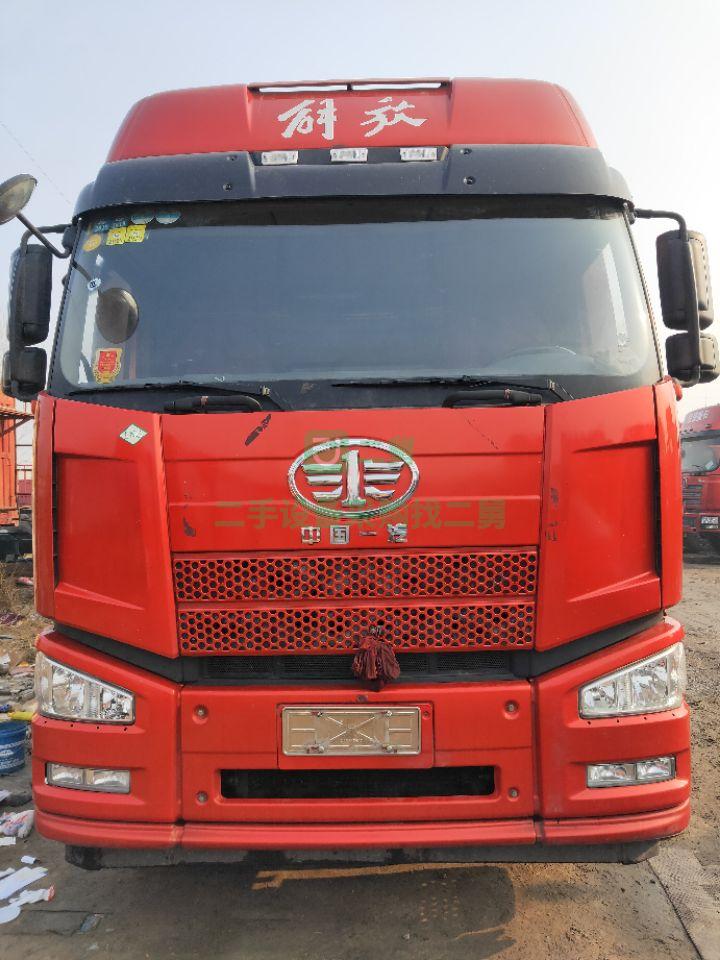 出售二手牽引車燃氣車 18年6月解放375馬力 支持分期