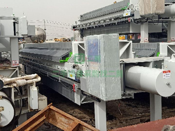 出售二手260平方反沖洗隔膜壓濾機 260平方程控隔膜壓濾機