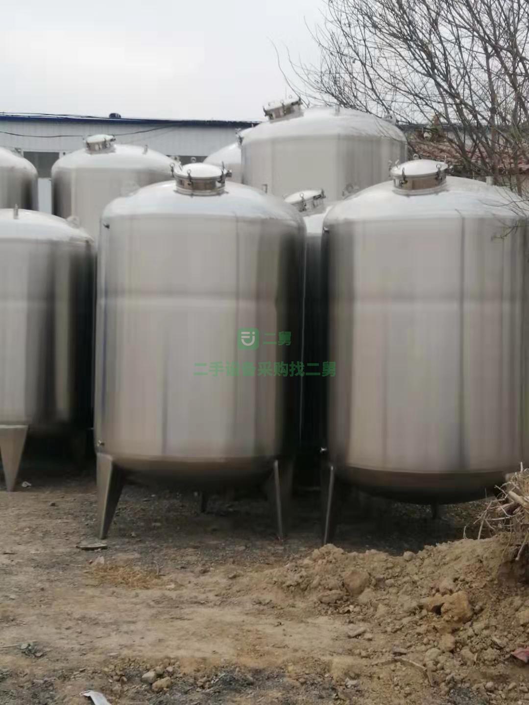 出售二手的1--100立方不銹鋼儲罐