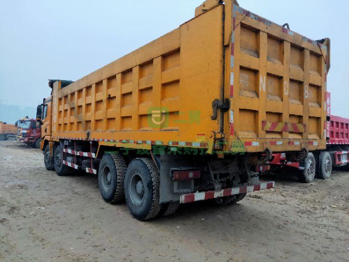 18年陜汽德龍lng, x3000 8米半自卸車，車況精品