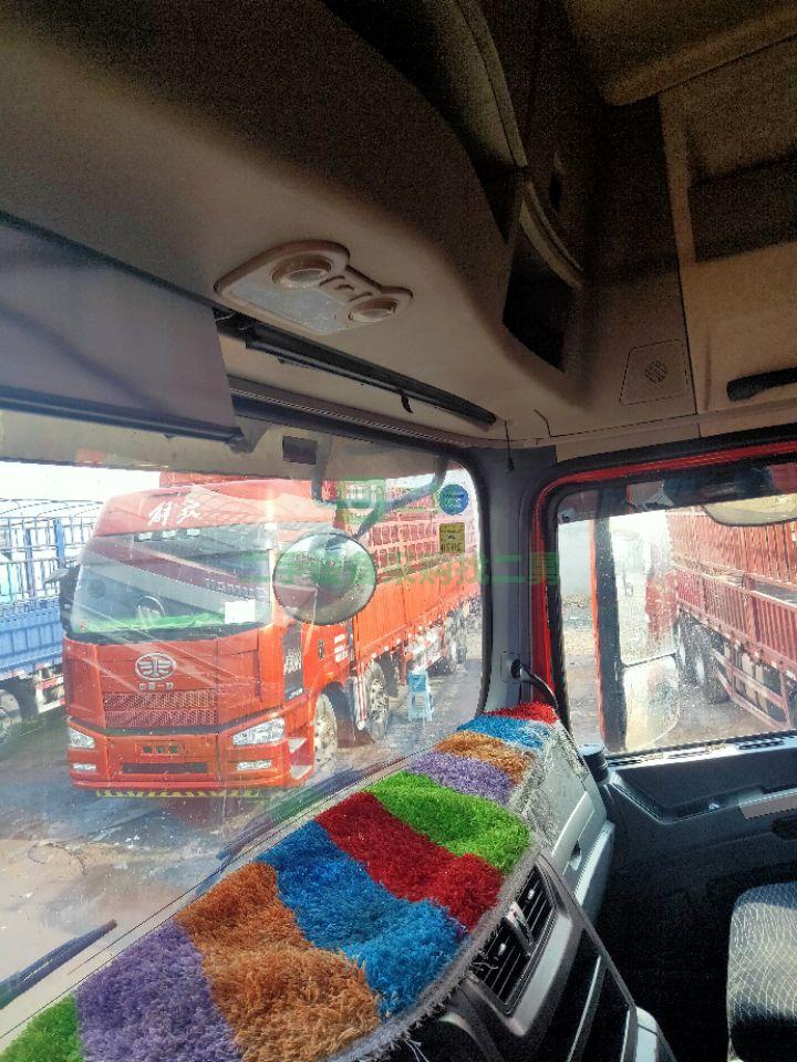 17年年底國五德龍X3000貨車單車   濰柴發(fā)動機(jī)350馬力