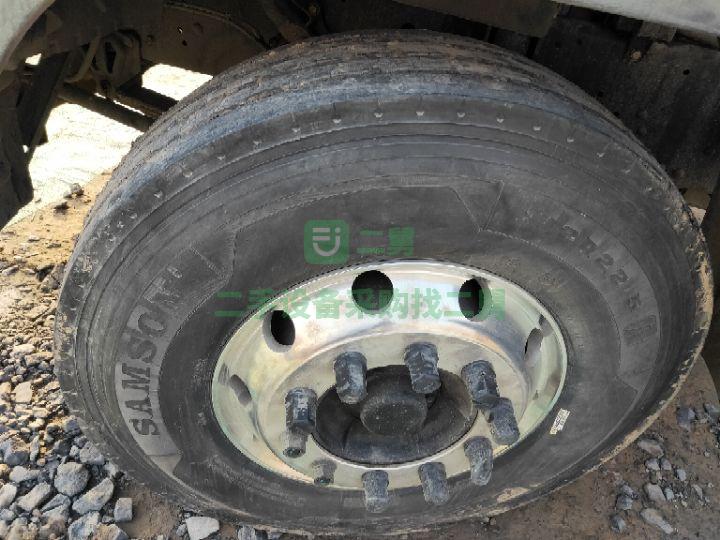 出售二手燃氣車牽引車 19年4月份 天龍440馬力 支持分期付款