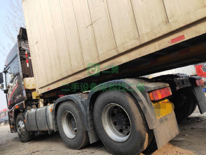 18年11月份 解放JH6牽引車  500馬力 濰柴 帶液緩15米冷柜
