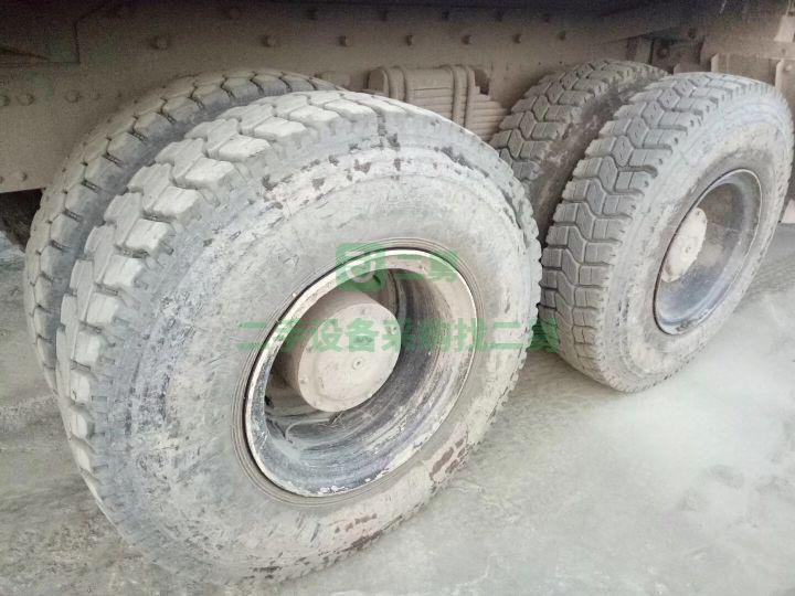 山東聊城出售二手的八成新的德龍側翻自卸車