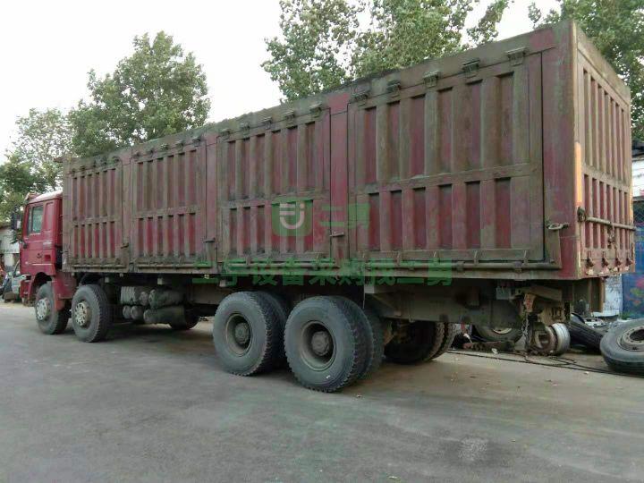 山東聊城出售二手的八成新的德龍側翻自卸車
