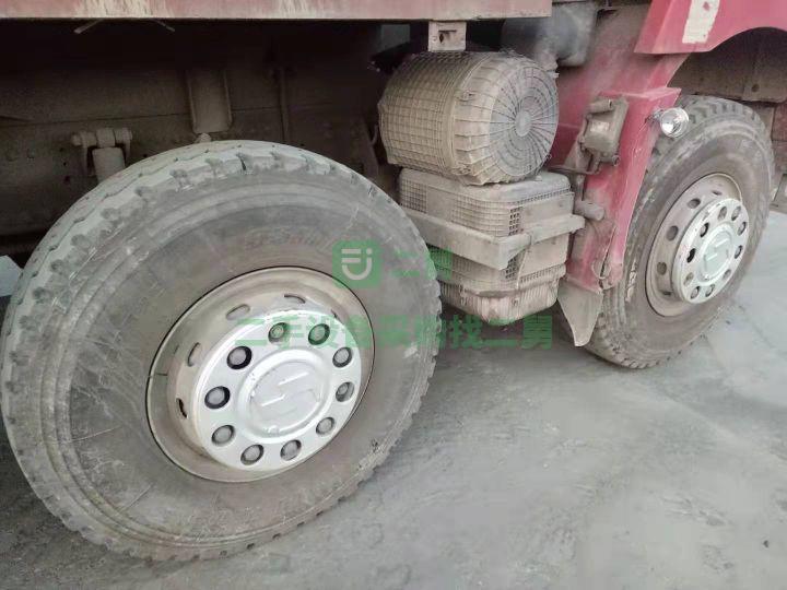 山東聊城出售二手的八成新的德龍側翻自卸車