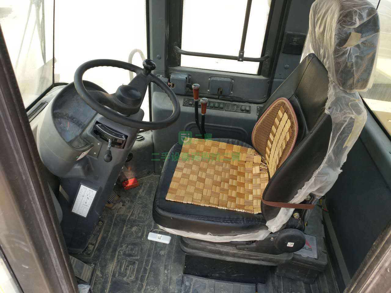 個人加長臂臨工953轉載機50鏟車