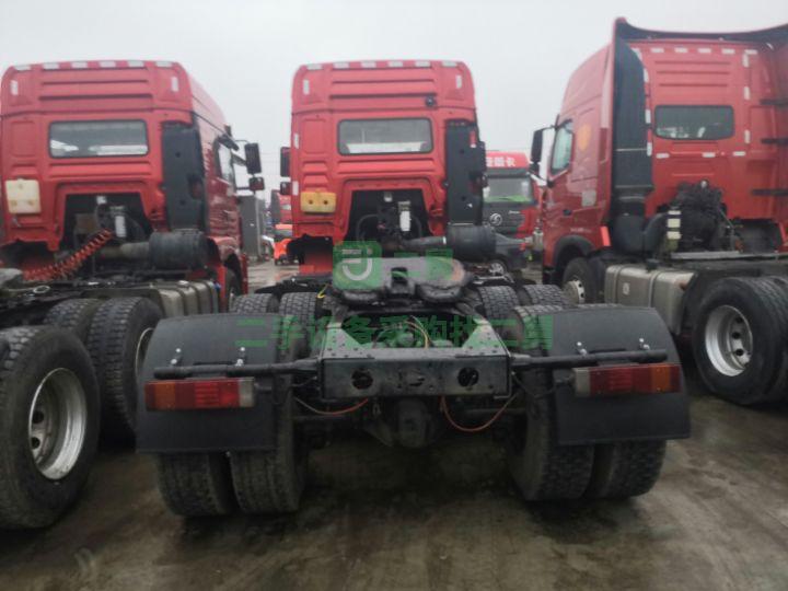 精品車源超過性價比德龍新M3000牽引車