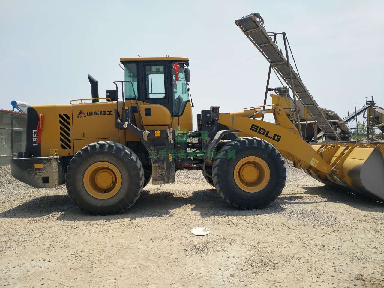 個人加長臂臨工953轉載機50鏟車