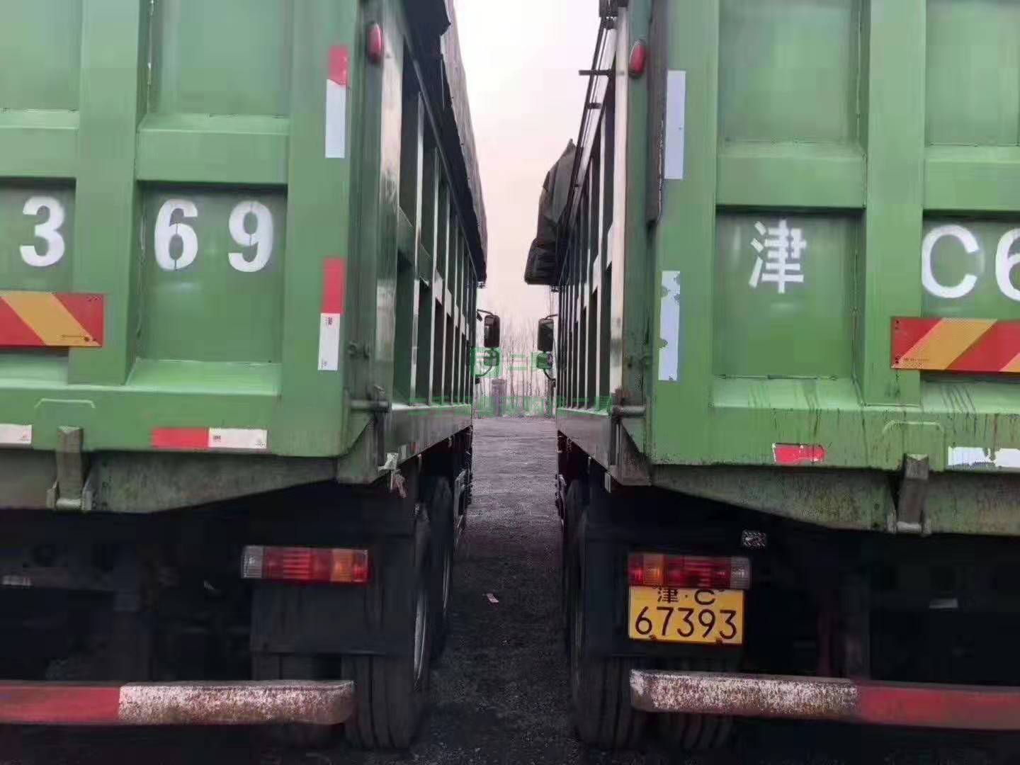 出售解放自卸車19年6月上牌，國五排放，自重12噸，剛行駛幾千公里