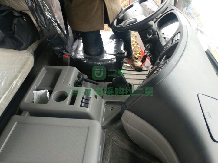 東風華神牽引車維柴460發動力機法士特變速箱