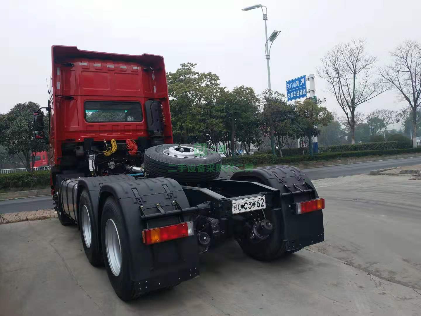 出售2019年底東風華神牽引車460馬力國五