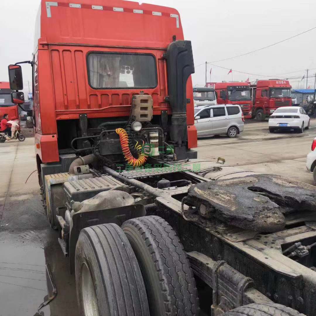 出售17年6月，解放天V牽引車，430馬力濰柴發動機