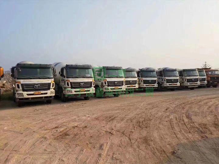 出售國五歐曼攪拌車，雷薩上裝，支持按揭銷售