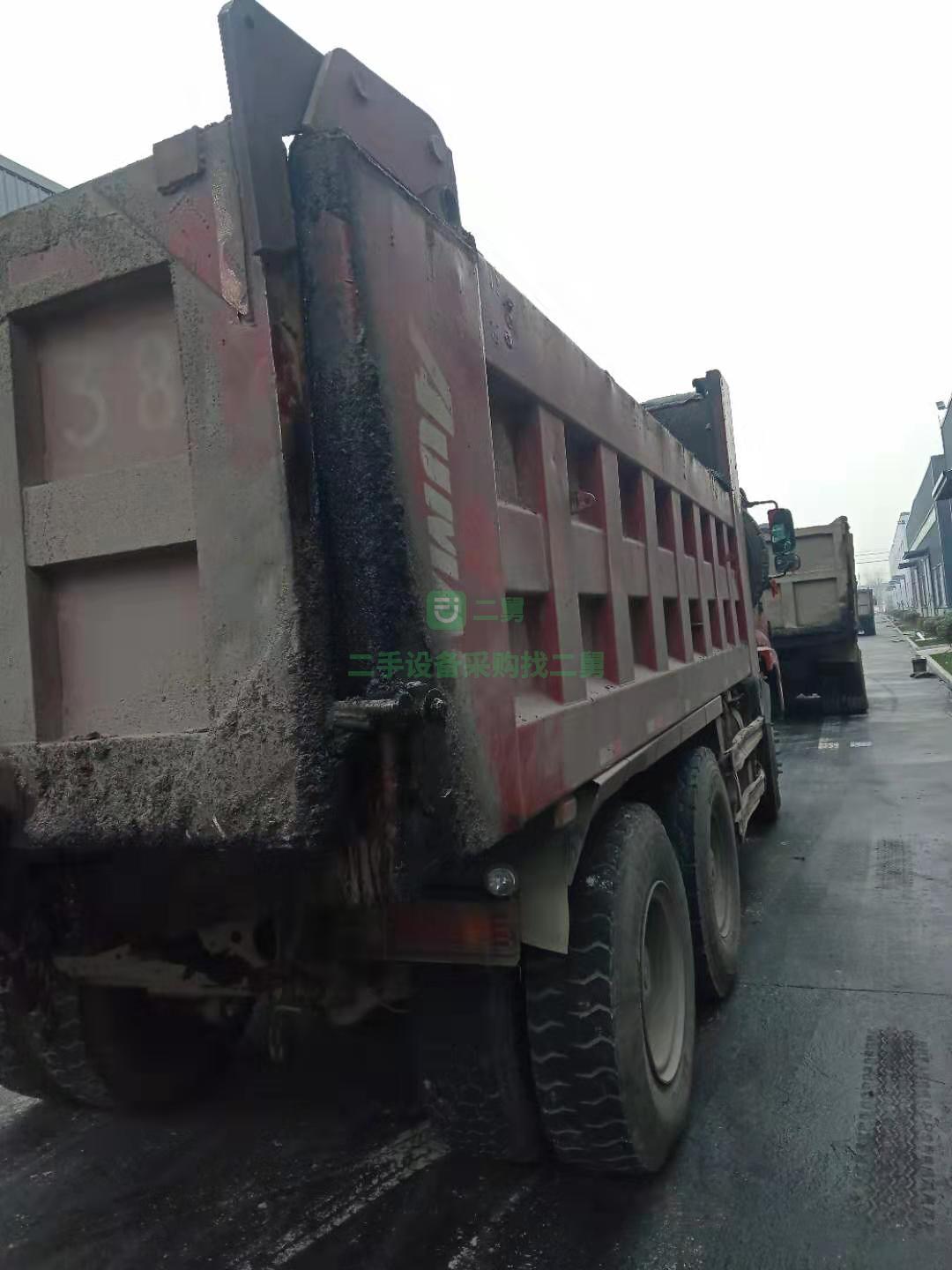 出售16年6月國四歐曼自卸車全手續(xù)有交強(qiáng)險，貨箱5.6米