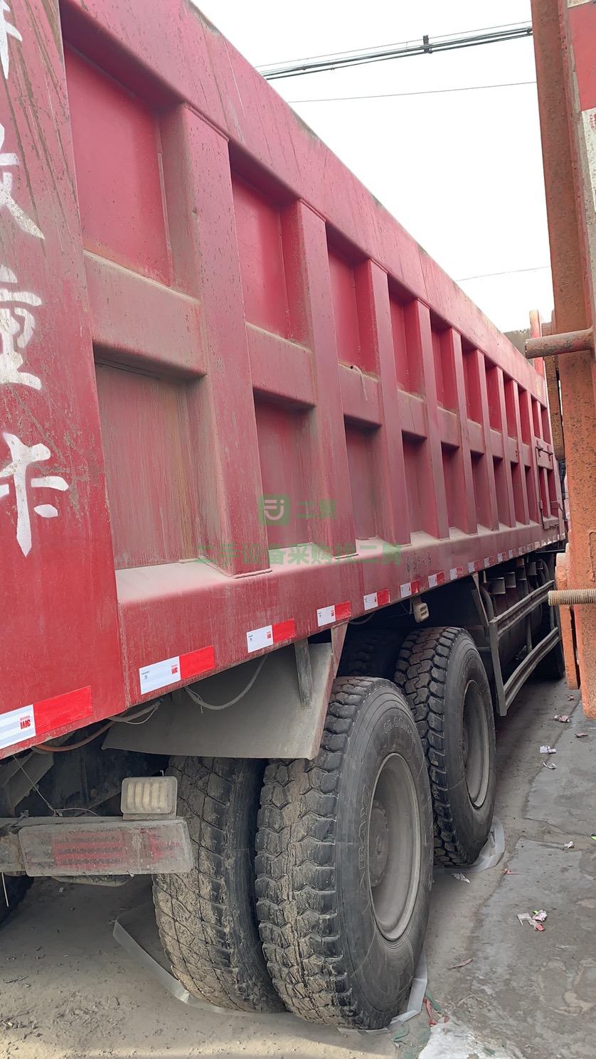 出售18年上牌，解放自卸車國五標(biāo)準(zhǔn)8米6車廂