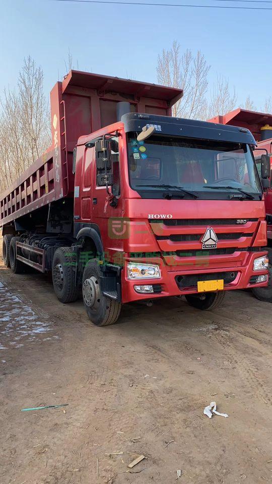 二手豪沃自卸車，國(guó)四排放