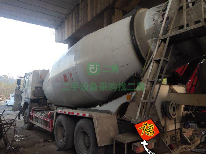 出售豪沃攪拌車，國五排放，大14方
