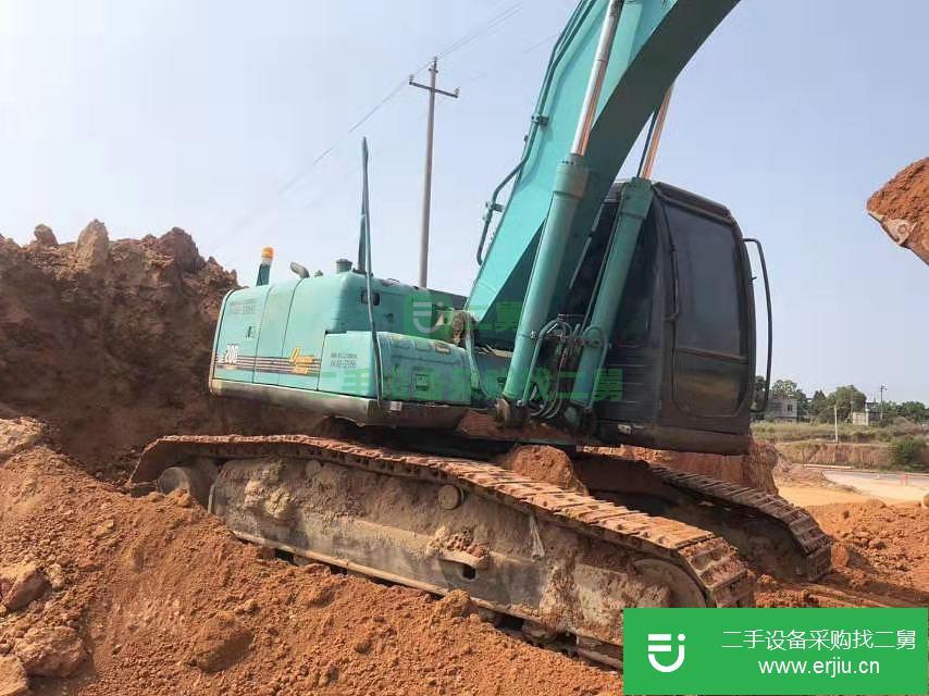 低價轉讓神鋼 SK200-6E二手挖掘機進口報關 (個人轉讓)