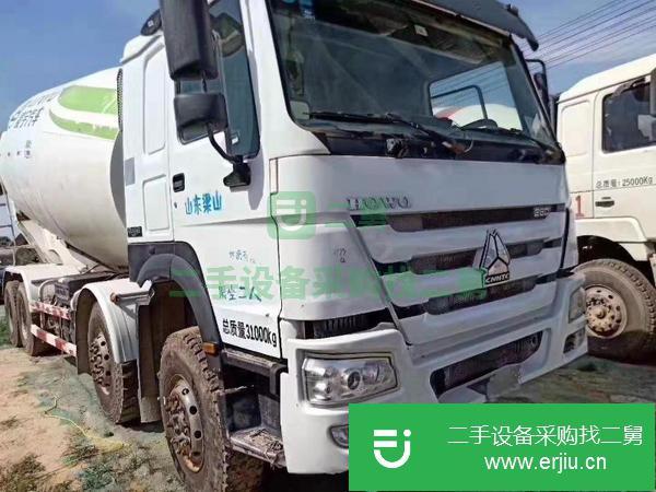 現車出售17年國五22方攪拌罐車兩臺便宜出售,