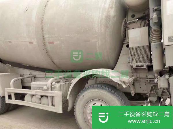 水泥罐車低價出售