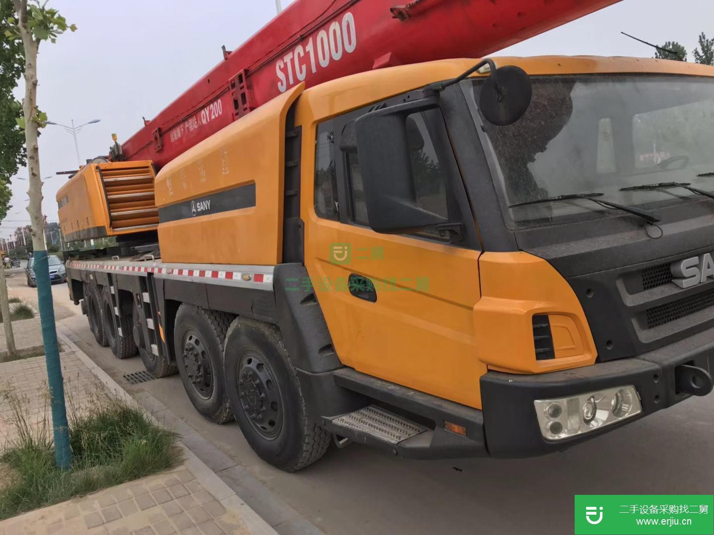 出售二手國產及進口工程機械吊車 (出售三一工程機械噸車)