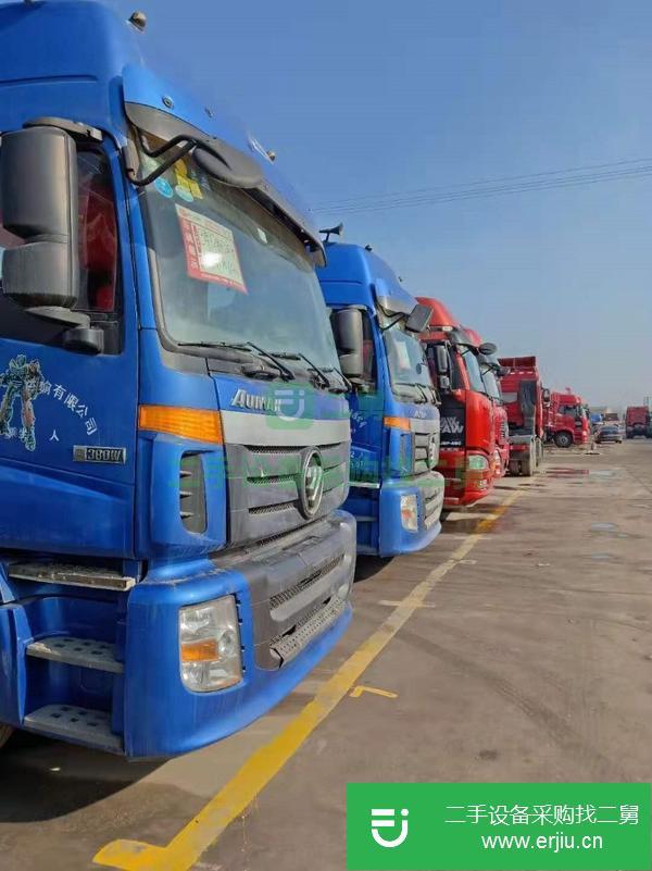 轉(zhuǎn)讓剛到家一批國三歐曼牽引車 380馬力 雙驅(qū)輕體