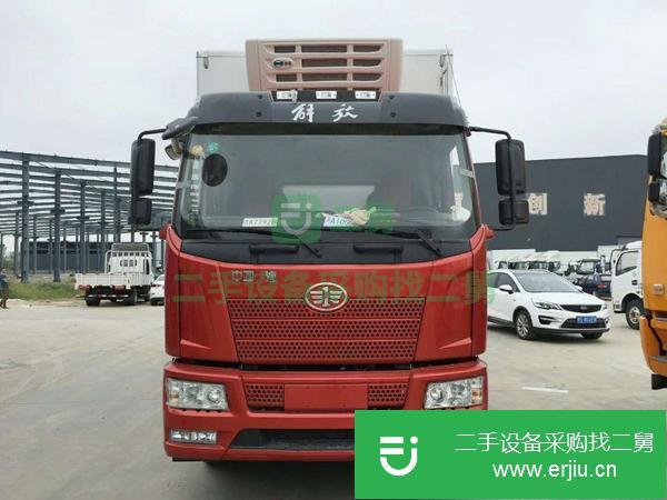 轉(zhuǎn)讓特價(jià)處理解放6 米8肉鉤冷藏車包上戶