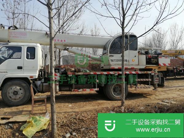 出售四通12噸國四吊車