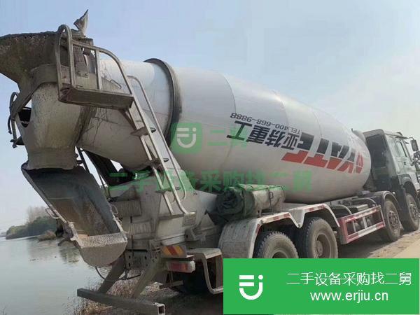 轉讓銷售二手混泥土攪拌罐車 可按揭 二手豪沃18年國五大20方攪拌車