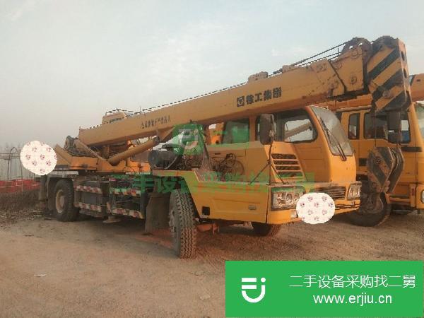 轉(zhuǎn)讓二手的徐工集團(tuán)8噸12噸吊車，打包處理