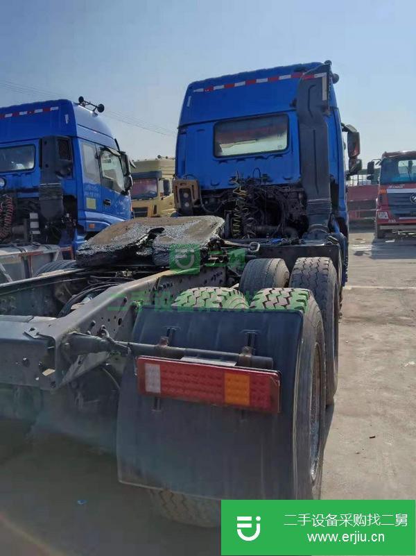轉(zhuǎn)讓剛到家一批國三歐曼牽引車 380馬力 雙驅(qū)輕體